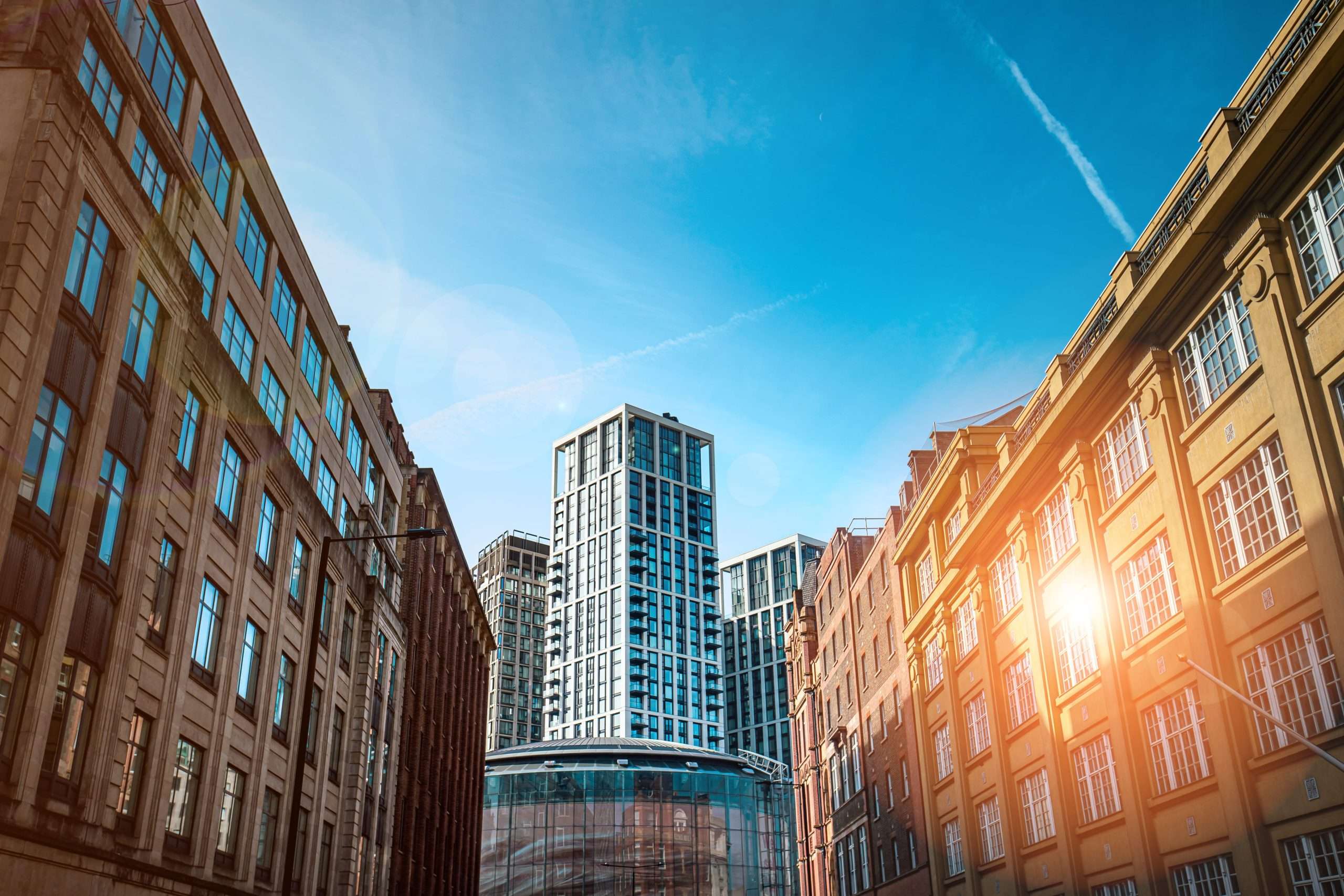 Read more about the article From Blueprint to Branding: 5 Steps to Integrate Architecture and Marketing for Success