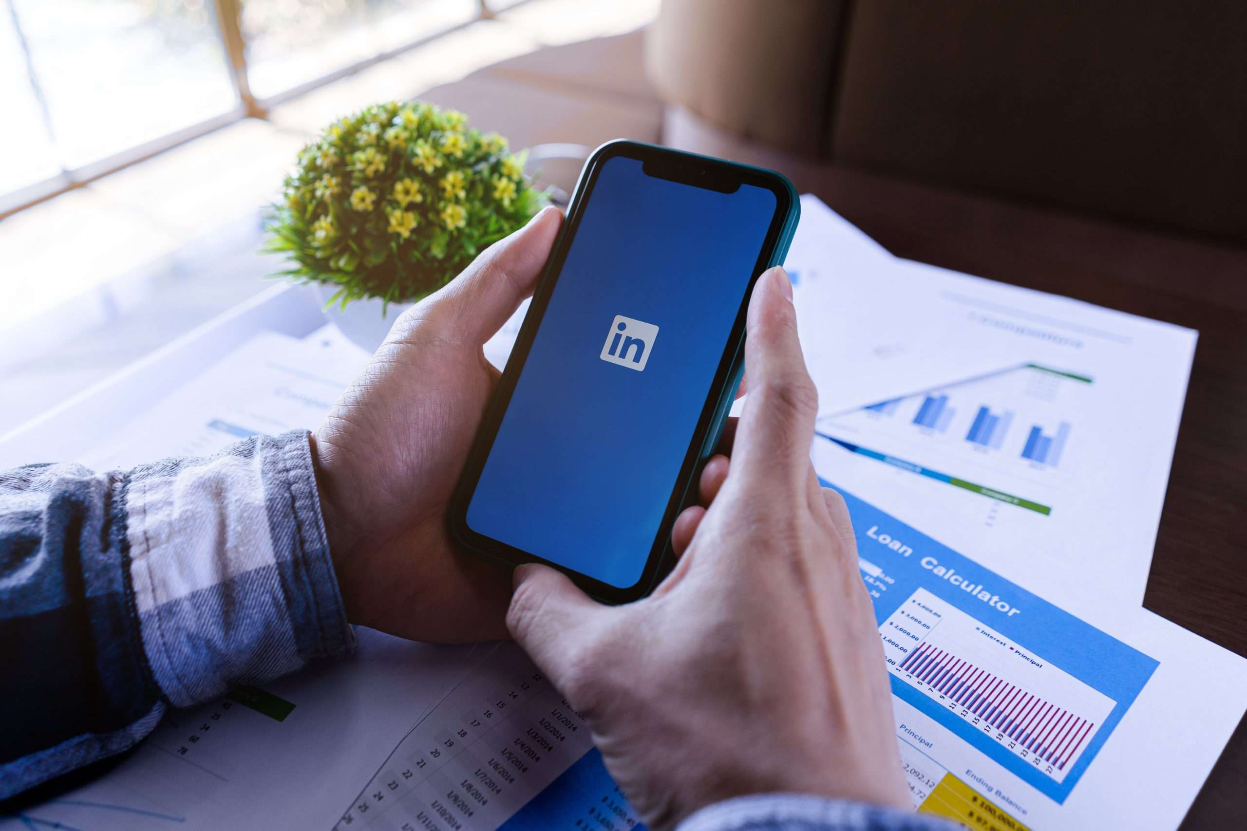 Read more about the article Leveraging LinkedIn for B2B Marketing for Construction Companies